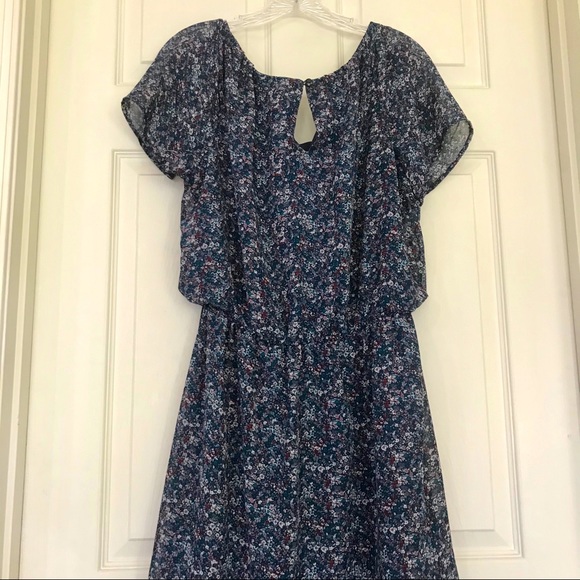 🌸3/$25 Charlotte Russe Flowy Floral Dress with Flutter Sleeves, Blue & Red Sz L - Picture 7 of 12